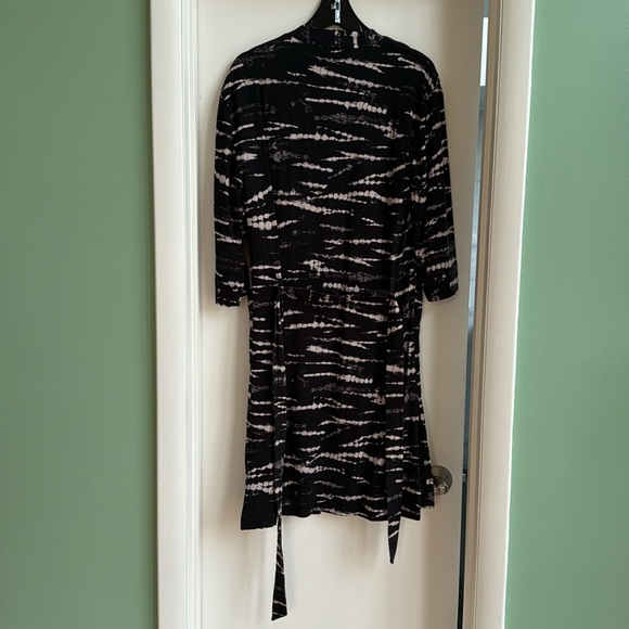 All Saints Kimodo in Black and Blush - Picture 5 of 10